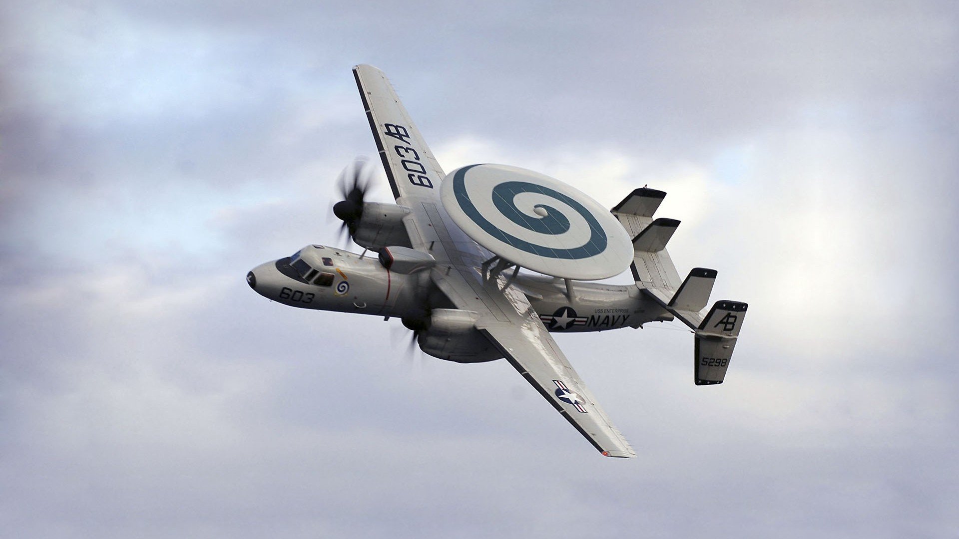 欧洲足球的“巅峰对决”：那些令人难忘的欧冠经典比赛，播放欧洲冠军足球