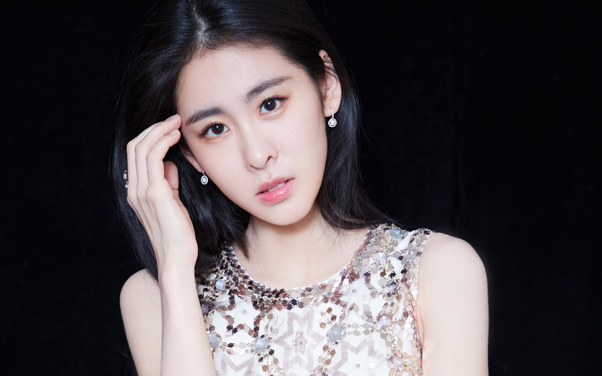 拜仁慕尼黑门将赛前受伤，或将错失对阵里昂的比赛，拜仁慕尼黑历史门将